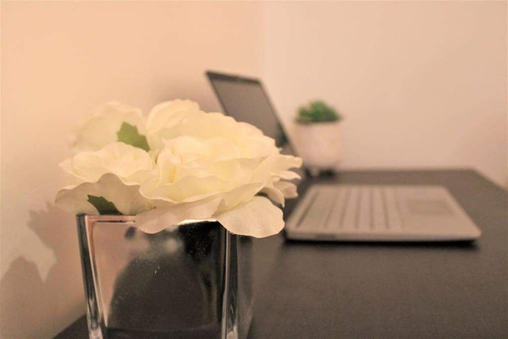 Lovely Modern Apartment Close To Town Centre Lexden エクステリア 写真