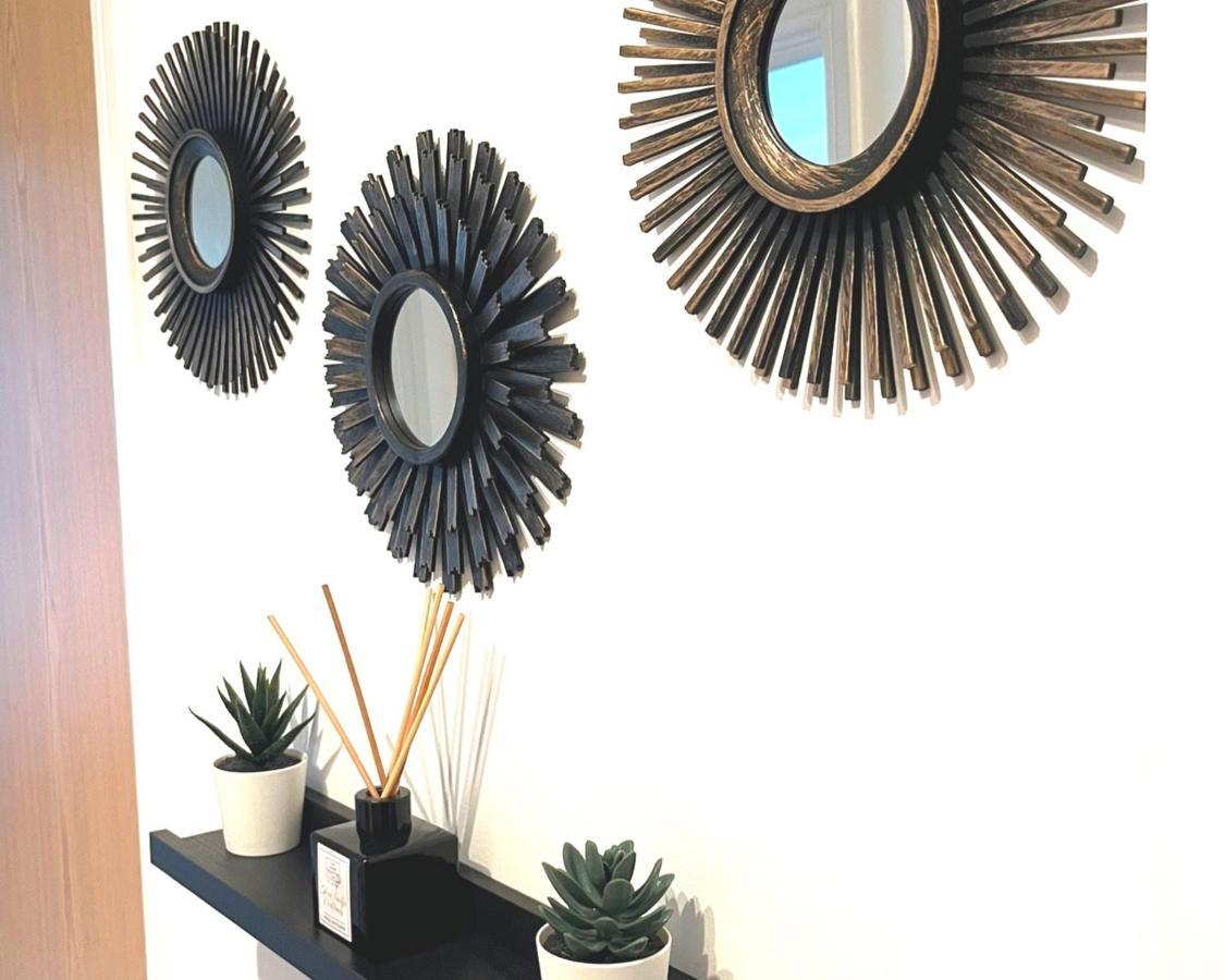 Lovely Modern Apartment Close To Town Centre Lexden エクステリア 写真